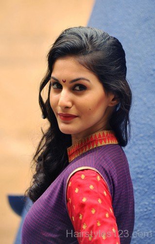Fine Curly Hairstyle Of Amyra Dastur