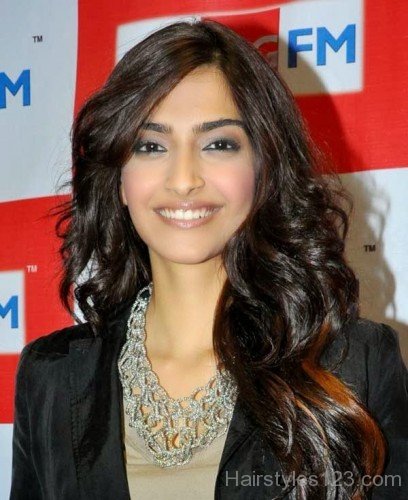 Long Layered Hairstyle Of  Sonam Kapoor