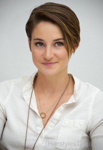 Stylish  Bob Hairstyle Of Shailene Woodley