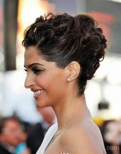 Prom Updo Hairstyle Of Sonam Kapoor