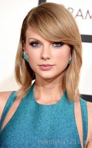 Stylish Bob Hairstyle Of Taylor Swift