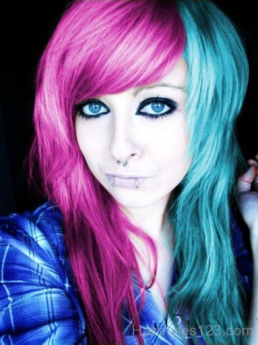 Emo Girl Hairstyle for Medium Hair