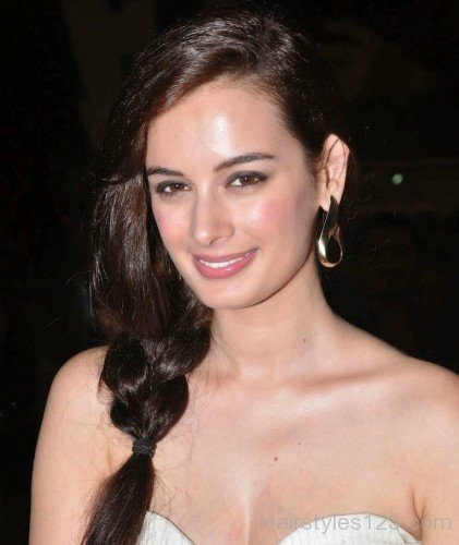 Evelyn Sharma Loose Braid