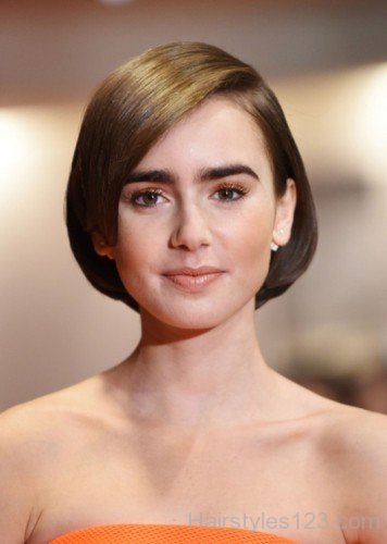 Lily Collins Short Bob Haircut