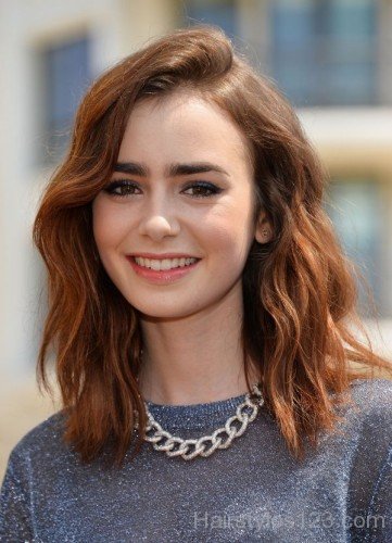 Lily Collins Shoulder Length Hairstyle