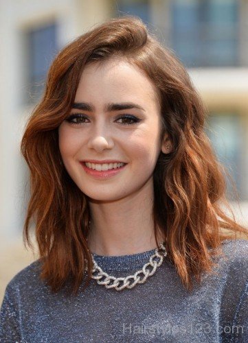 Lily Collins Shoulder Length Hairstyle