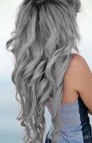 Long Wavy Hairstyle