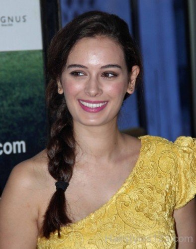 Side Braid Hairstyle Of Evelyn Sharma