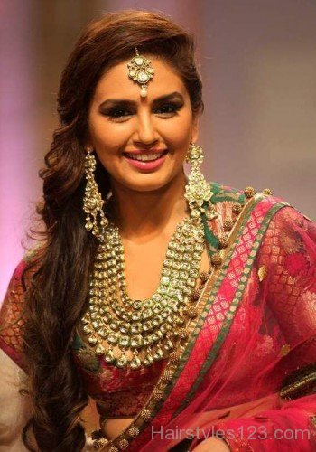 Huma Qureshi Pin Up Party Hairstyle