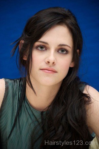 Kristen Stewart Wavy Hairstyle