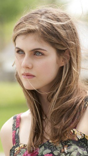 Mid Length Hair Of Alexandra Daddario