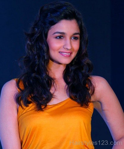 Alia Bhatt Curly Hairstyle