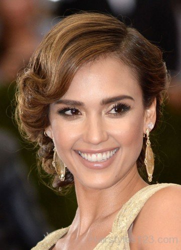 Jessica Alba Finger Wave Hairstyle
