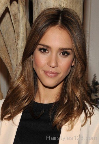 Jessica Alba Medium Hair