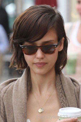 Jessica Alba Short Hairstyle With Bangs