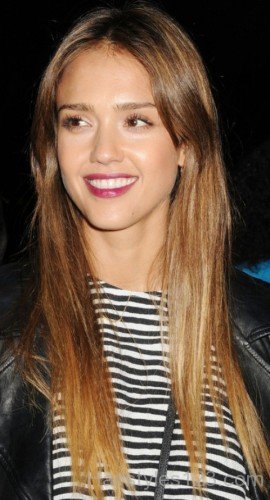 Jessica Alba Straight Haircut for Round Face