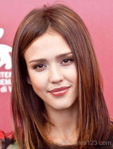 Medium Straight Hair Of Jessica Alba