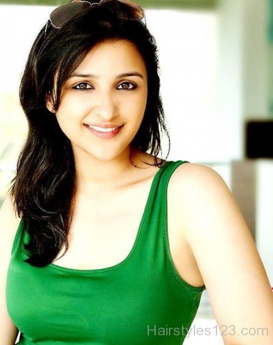 Parineeti Medium Haircut