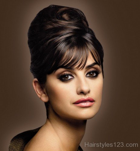 Penélope Cruz Beehive Updo Hairstyle