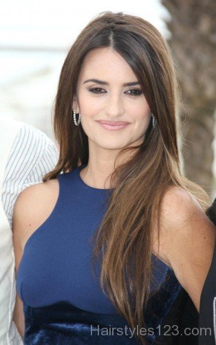 Penélope Cruz Long Hairstyle