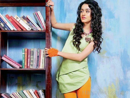 Shraddha Kapoor Curly Hairstyle