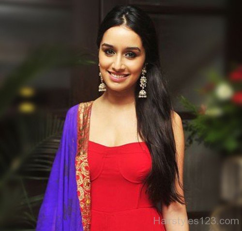 Shraddha Kapoor Side Long Hairstyle