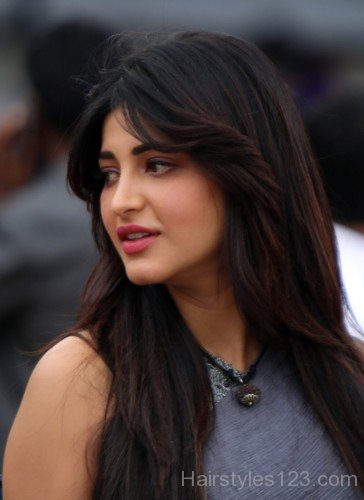 Shruti Hassan Long Layered Hair