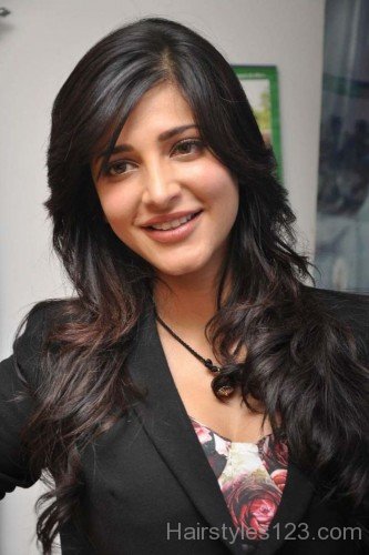 Shruti Hassan Long Layered Hairstyle