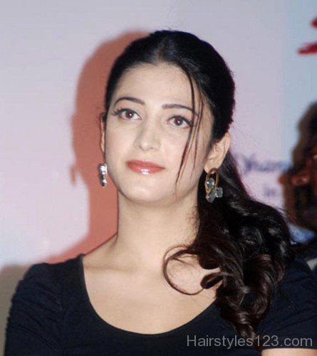 Shruti Side Ponytail