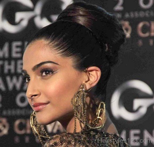 Sonam Kapoor Classic Bun