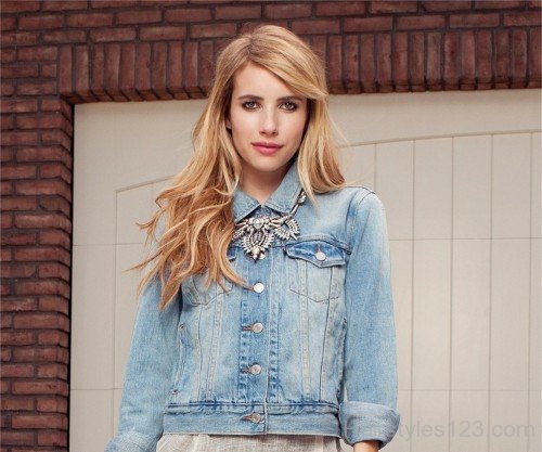 Emma Roberts Flipped Hairstyle