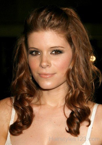 Kate Mara Curly Hairstyle