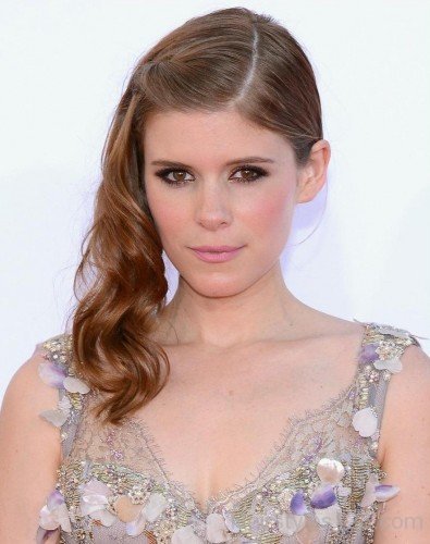 Kate Mara Side Hairstyle