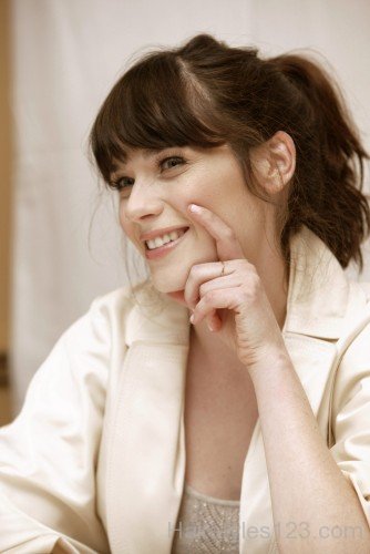 Zooey Deschanel High Ponytail