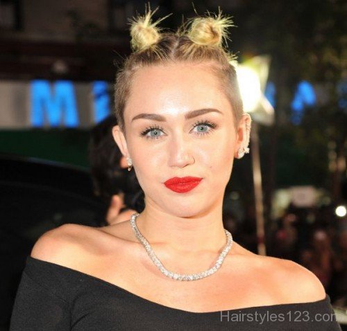 Miley Crazy Hairstyle