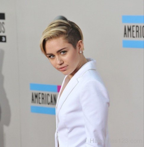 Miley Cyrus Side Blonde Hair-Hs131