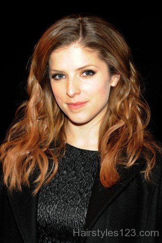 Anna Kendrick Long Piecey Waves-a242