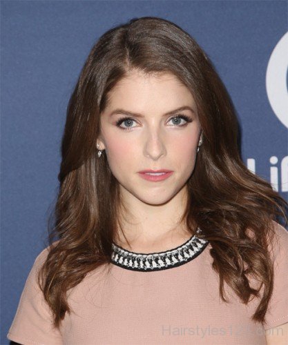 Anna Kendrick Long Straight Casual-a244