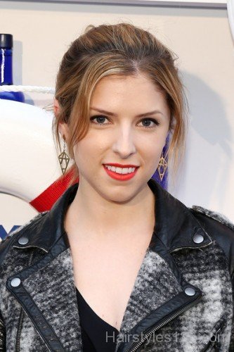 Anna Kendrick Side Flicks-a278