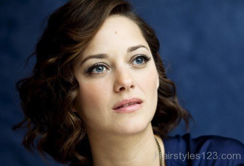 Chin Length Curly Hair Of Marion Cotillard