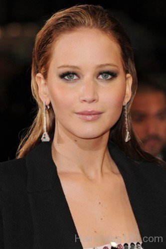 Jennifer Lawrence Swept Back Style-0je69er69