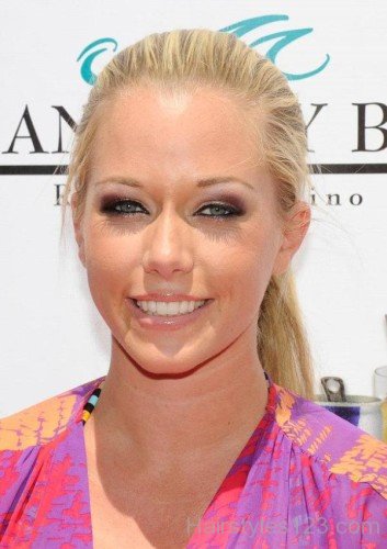 Kendra Wilkinson Colored Ponytail-0ke19wi19