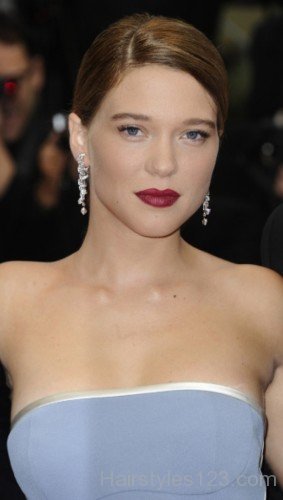 Lea Seydoux Simple Bun-1ra63