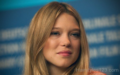 Lea Seydoux Straight Hair-1ra59