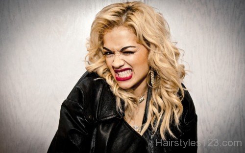 Rita Ora Medium Haircut-rt136
