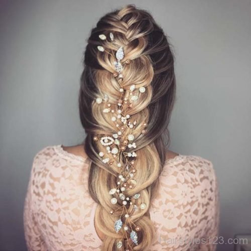 Braid with pearls