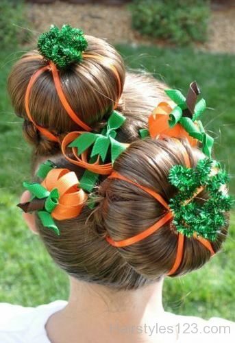 Buns with ribbons