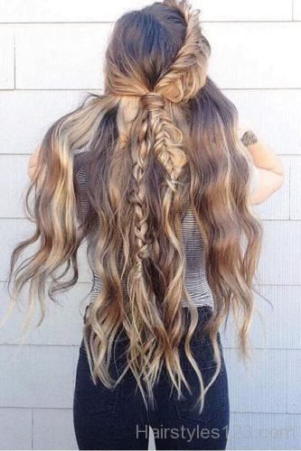 Fishtail braid with weavy hair