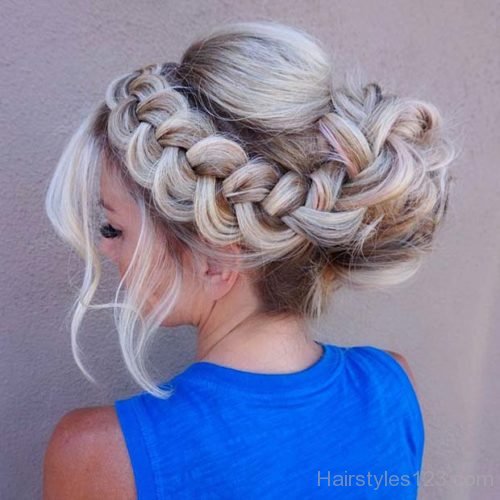Formal Bun with Loose Braid