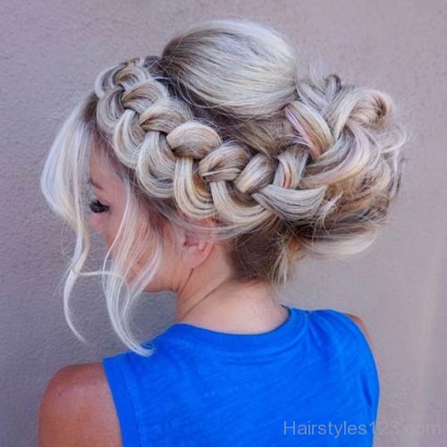 Formal Bun with Loose Braid